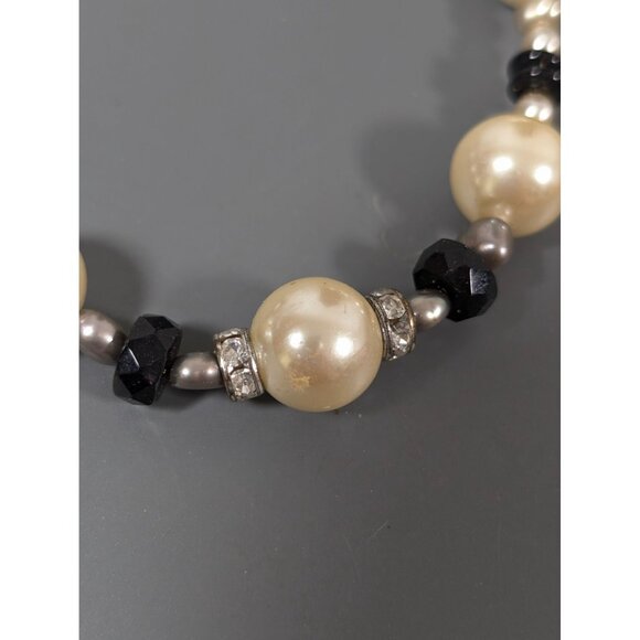 Retro Ivory Color Glass Faux Pearl Black Bead Necklace Classic 22" - Picture 7 of 8